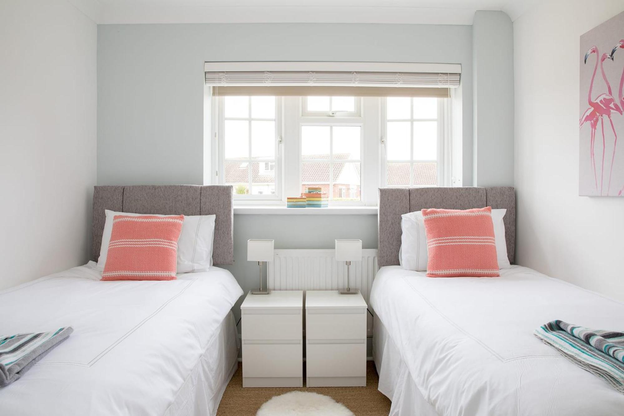 Family Seaside Retreat - 5 Minutes To Beach West Wittering Exterior foto